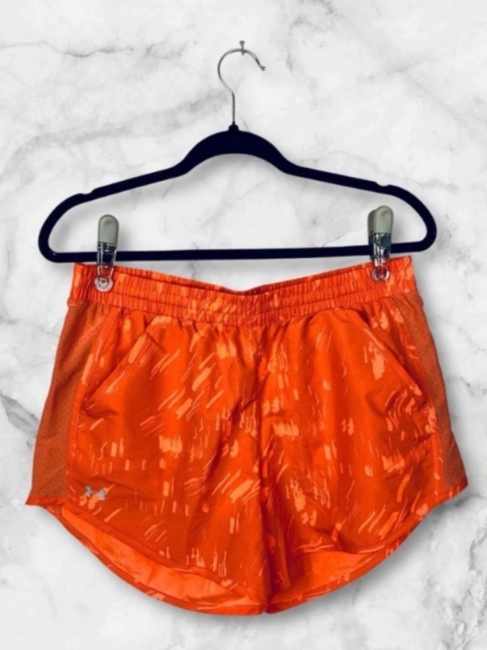 5 for $25 Under Armour orange loose fit athletic running shorts size medium